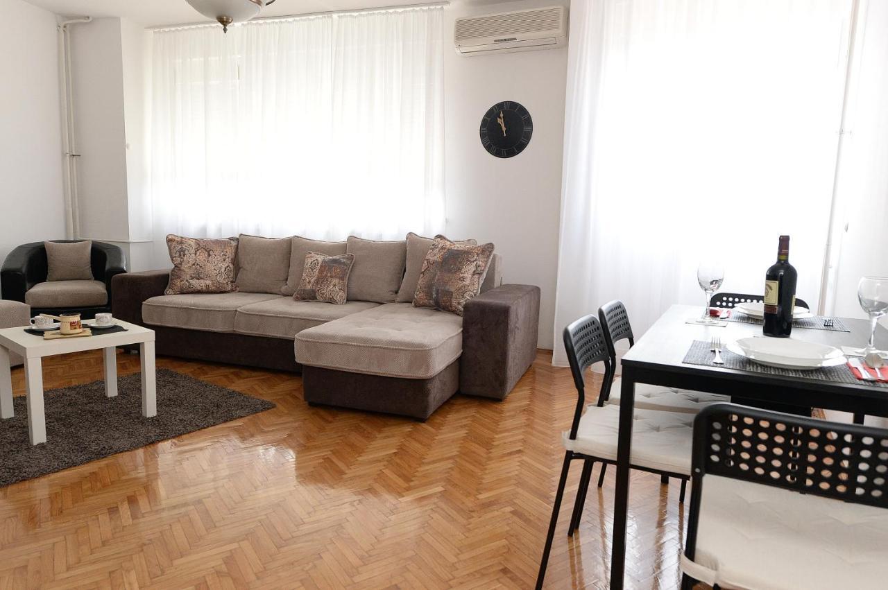 Obilic Appartement Belgrado Buitenkant foto