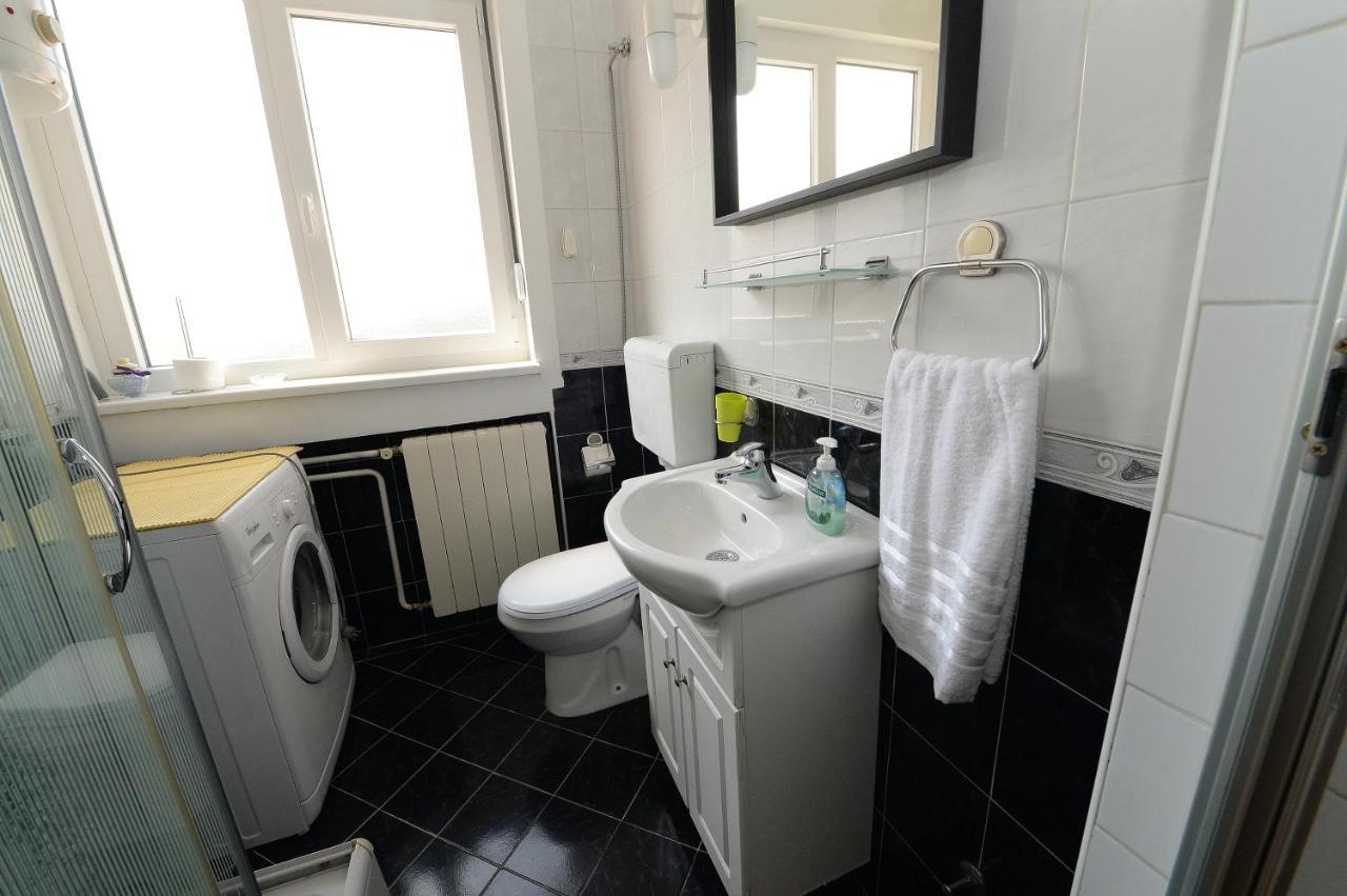 Obilic Appartement Belgrado Buitenkant foto